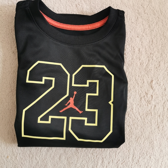 2/60 Jordan little girl sweater dress 4t - Picture 11 of 11